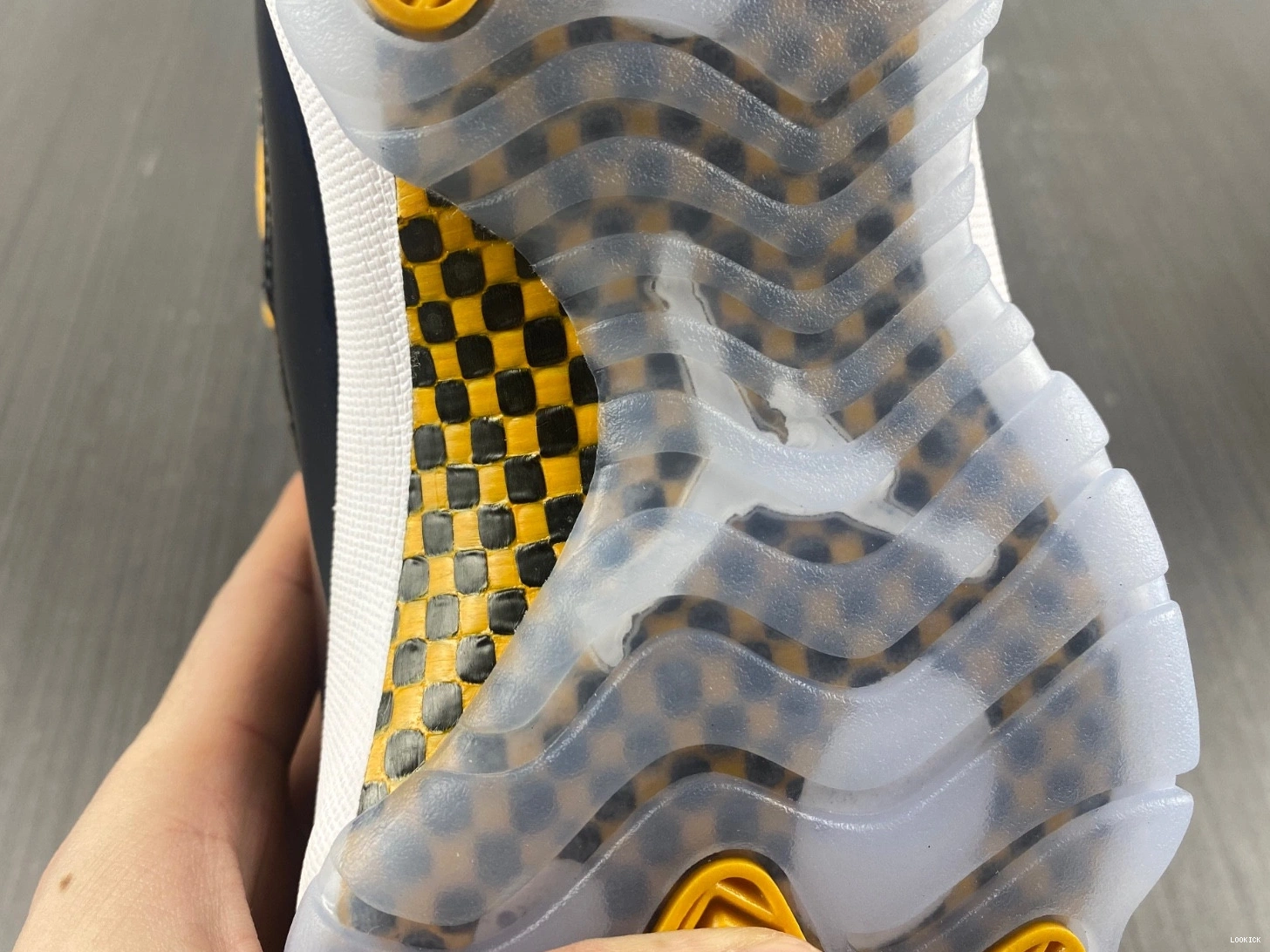 Cheap Retro 11 White Air CT8012-118 Yellow Black Jordan 0517